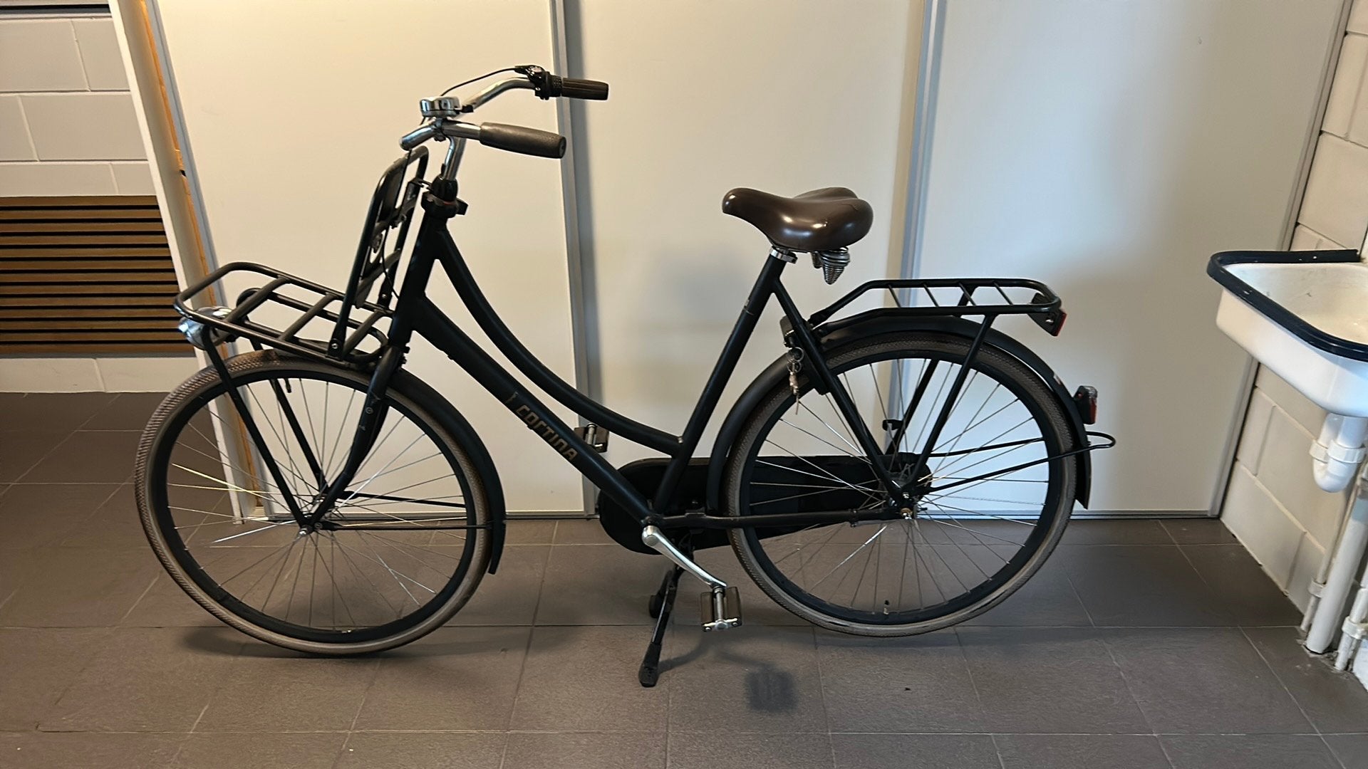 Cortina U4 transporter omafiets 28 inch, Ophalen, Terugtraprem, Gebruikt, Versnellingen