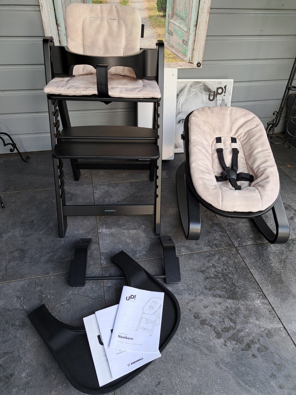 Kidsmill Up Kinderstoel NATUREL, met Newborn Set en Eetblad, Ophalen, Zo goed als nieuw, Meegroeistoel, Gordel(s)