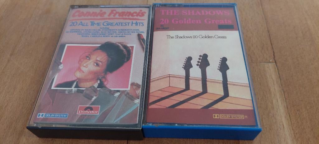 2 casettebandjes connie francis en the shadows ., Gebruikt, 2 t/m 25 bandjes, Ophalen of Verzenden, Origineel