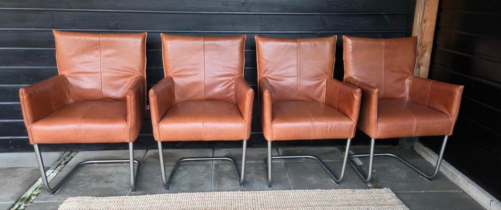 4 stoelen van Jess, Ophalen, Bruin, Zo goed als nieuw, Vier