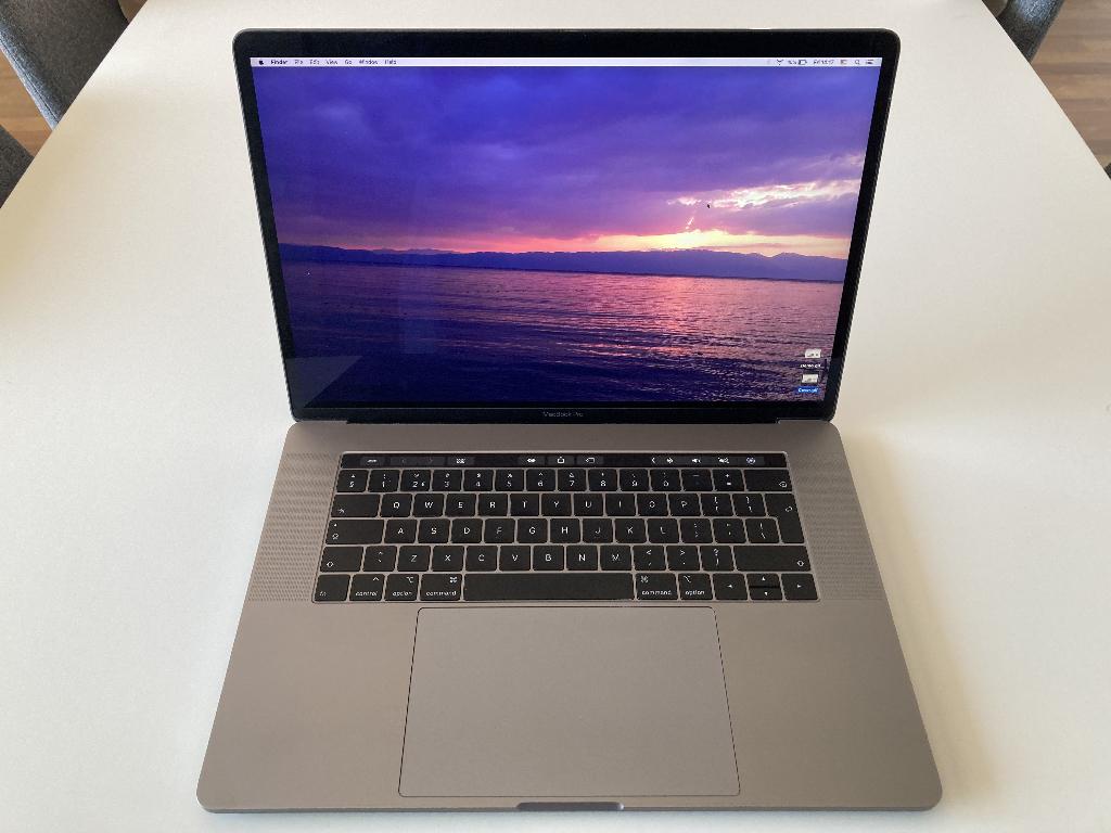 MacBook Pro 15-inch 2018 Intel Core I7- 6 Core 512GB 32GB, Computers en Software, Apple Macbooks, 2 tot 3 Ghz, 512 GB, Zo goed als nieuw