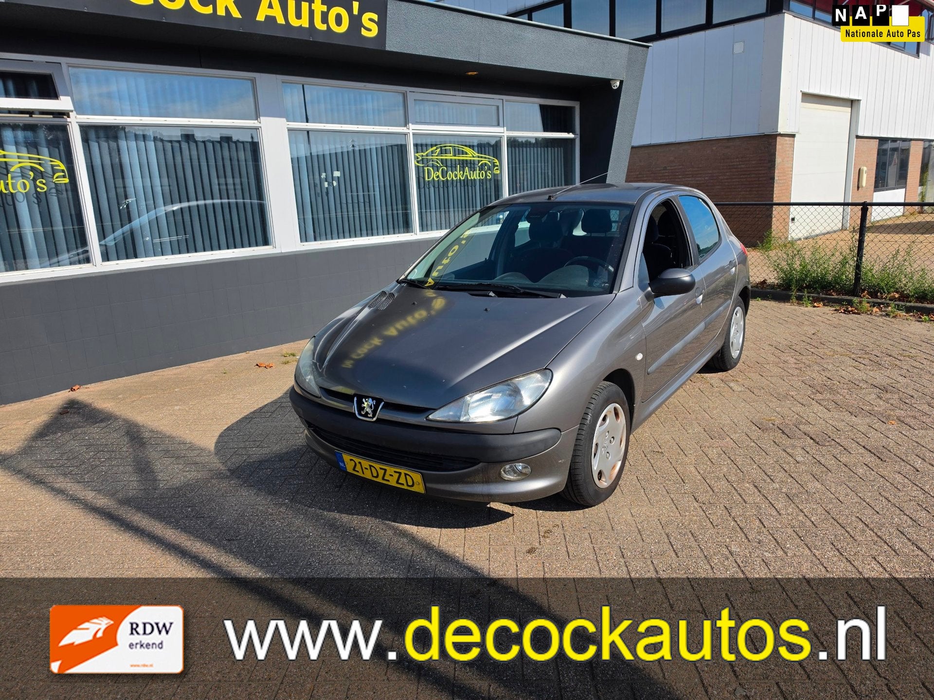 Peugeot 206 1.4 Gentry, Auto's, 15 km/l, 31 €/maand, 4 cilinders, Origineel Nederlands