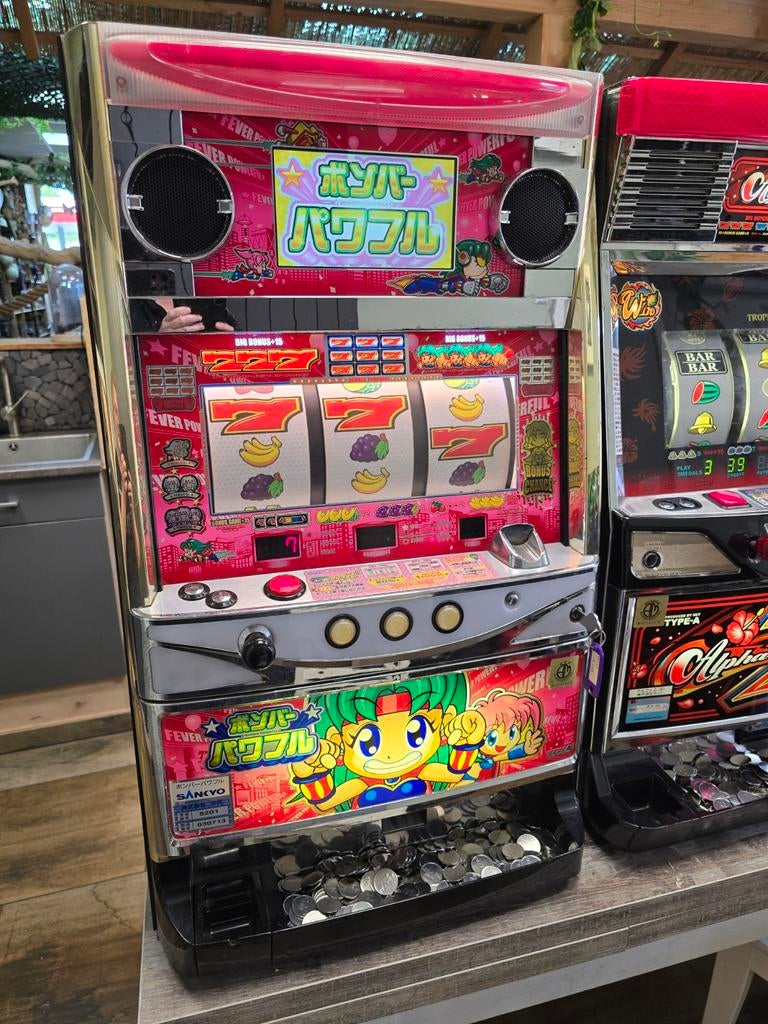 Originele Japanse gokkast, in goede werkende staat., Verzamelen, Automaten | Gokkasten en Fruitautomaten, Gebruikt, Ophalen