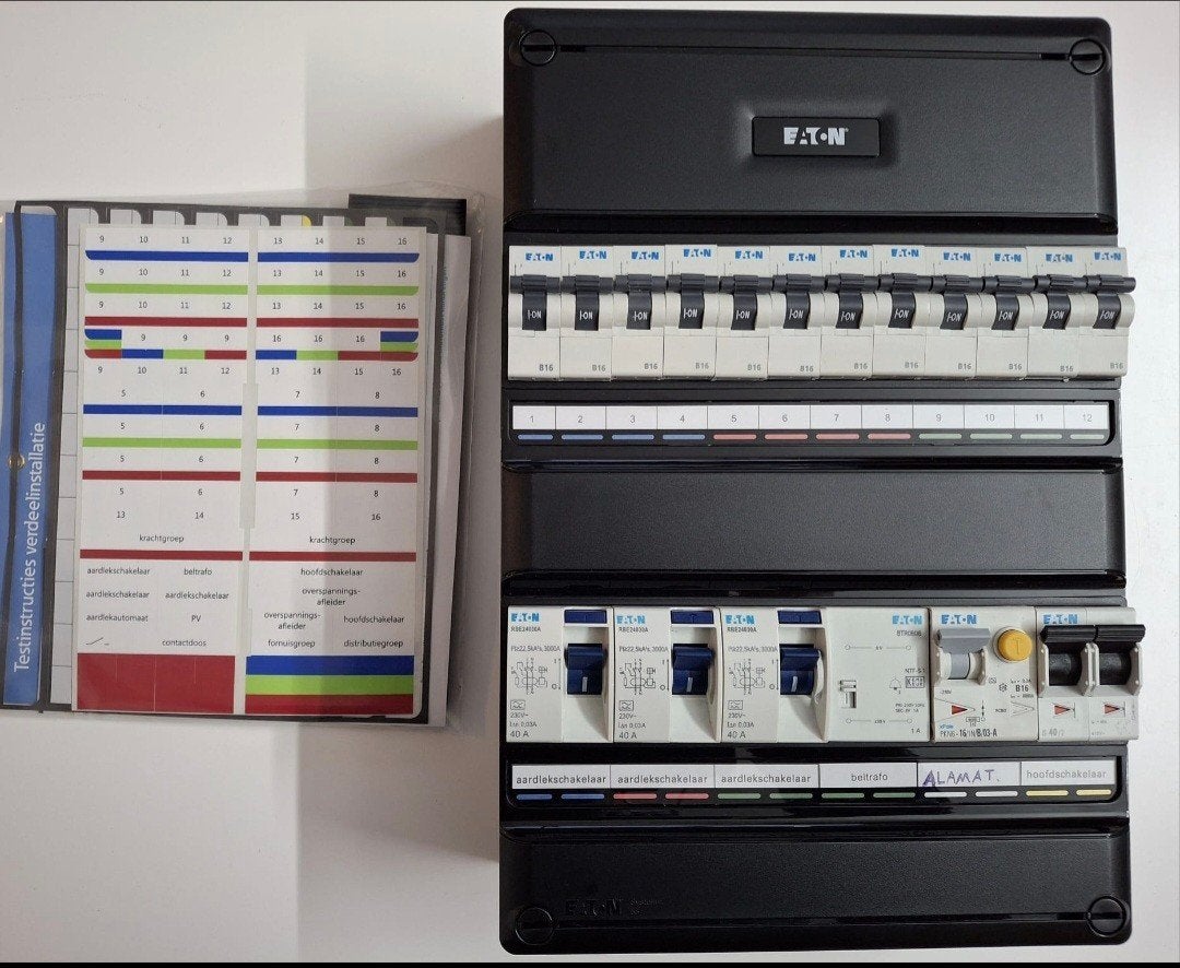 Eaton/holec complete groepenkast meterkast.
- 1, Ophalen, Zo goed als nieuw, Eaton, Overige typen