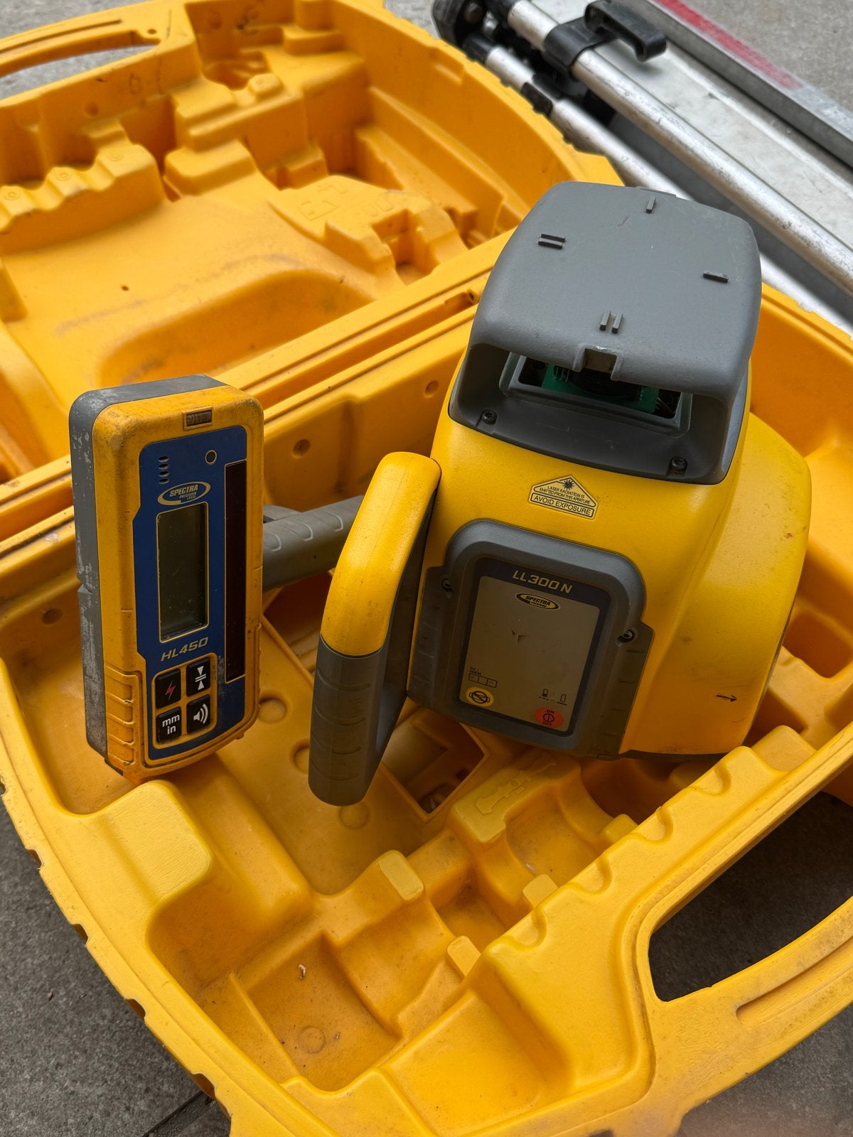 Spectra LL300N Bouwlaser met ontvanger en statief, Doe-het-zelf en Verbouw, Ophalen, Gebruikt, Overige meters