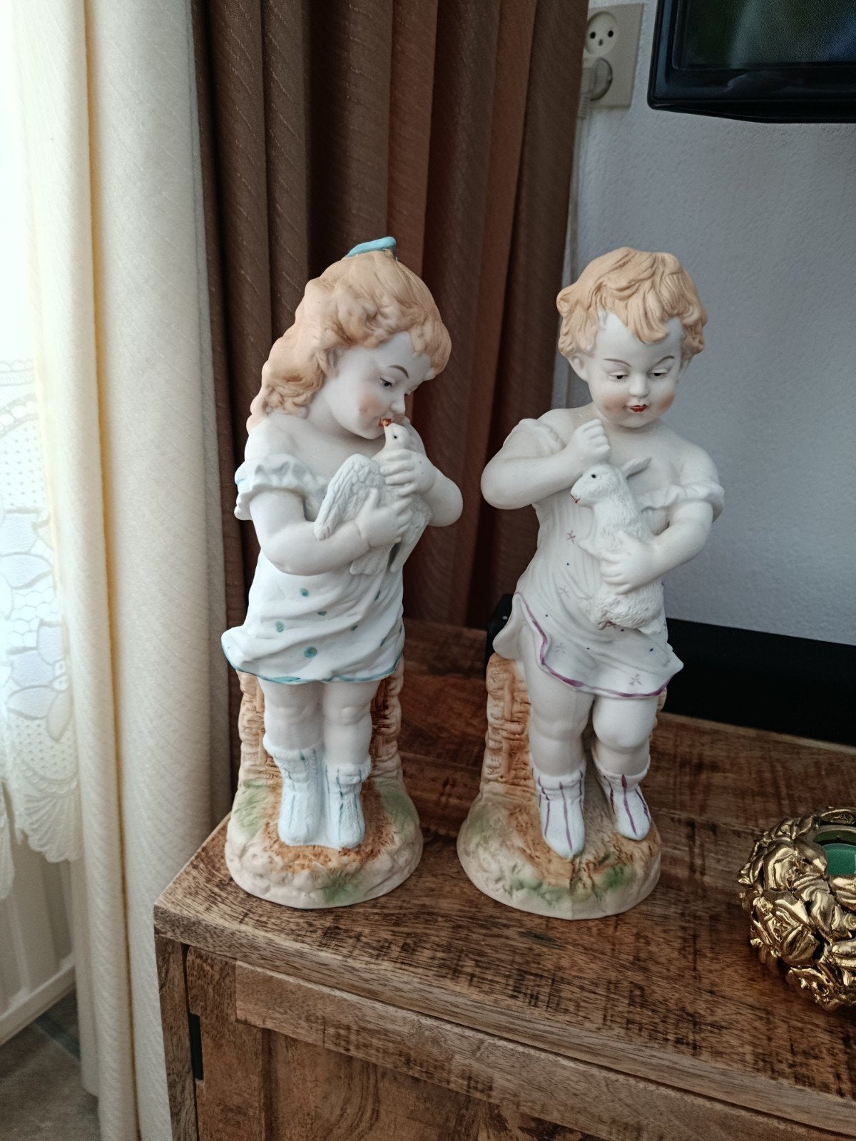 twee biscuit beeldjes in zeer goede staat serieus bieden, Ophalen, Zo goed als nieuw