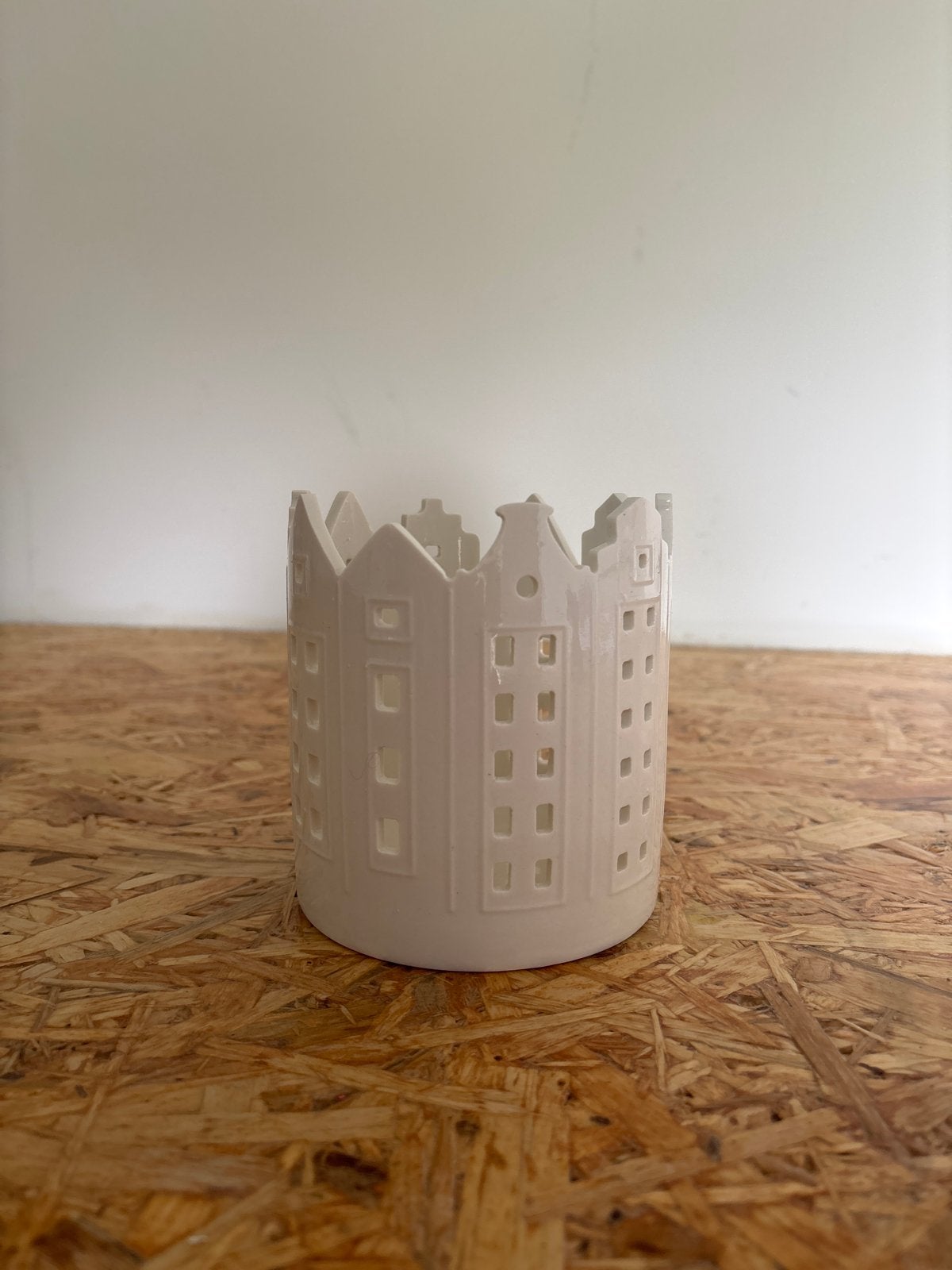 Waxinelichthouder huisjes grachtenpand stijl wit keramiek, Ophalen, Zo goed als nieuw, Modern, Wit