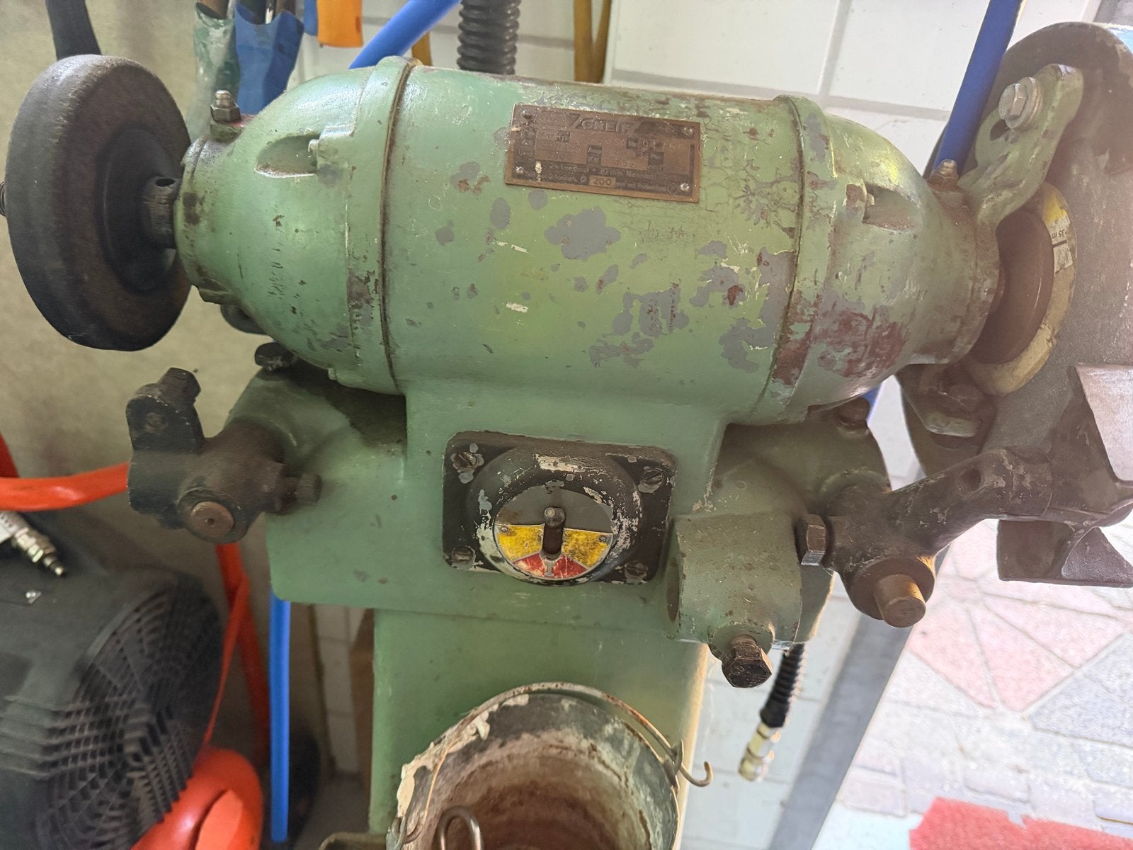 GReif Slijpmachine met polijstfunctie, Ophalen of Verzenden, Gebruikt, Minder dan 700 watt, Werkbankslijpmachine