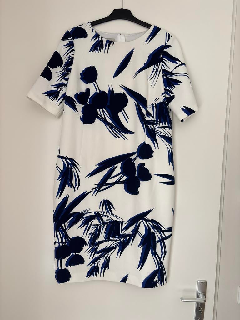 Hobbs Jurk Maat 42 - Wit met Blauw Bloemenprint, Kleding | Dames, Overige kleuren, Maat 42/44 (L), Nieuw, Ophalen of Verzenden