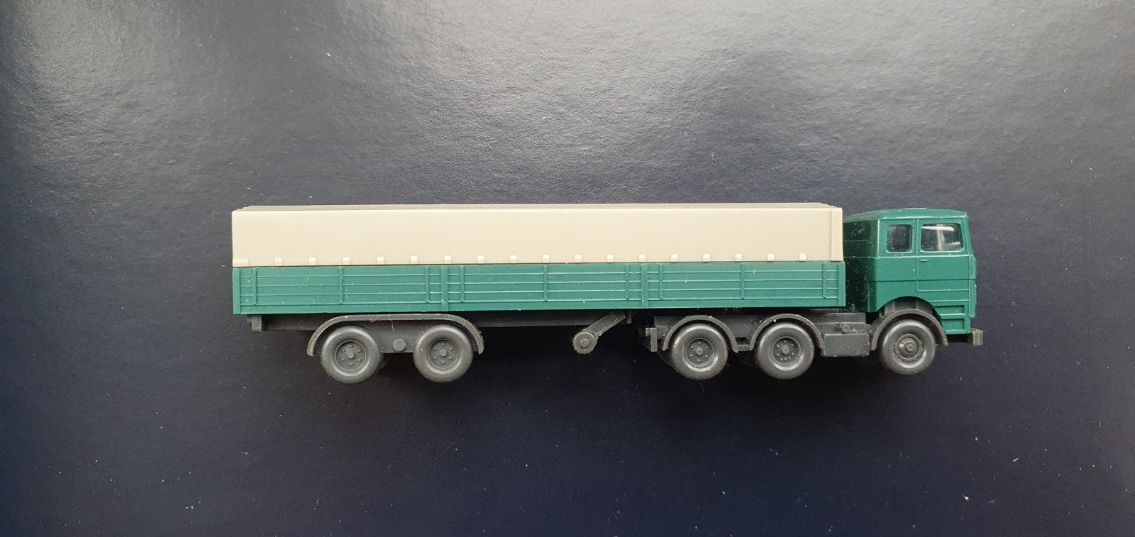 Wiking model mercedes truck N spoor, Ophalen of Verzenden, Nieuw, Bus of Vrachtwagen