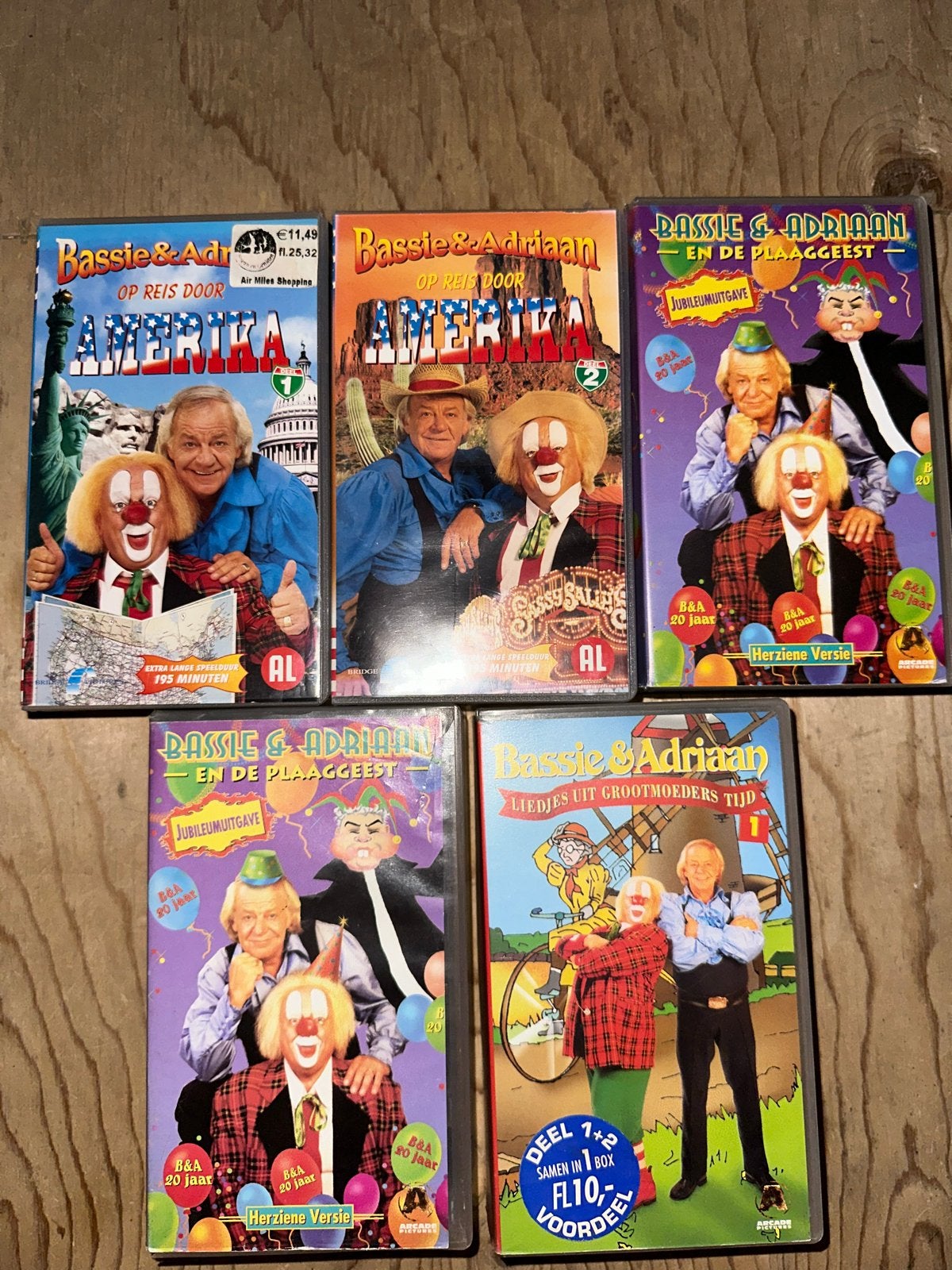 Bassie & Adriaan VHS collectie - 5 dubbelboxen, Ophalen, Gebruikt, Alle leeftijden, Kinderfilm
