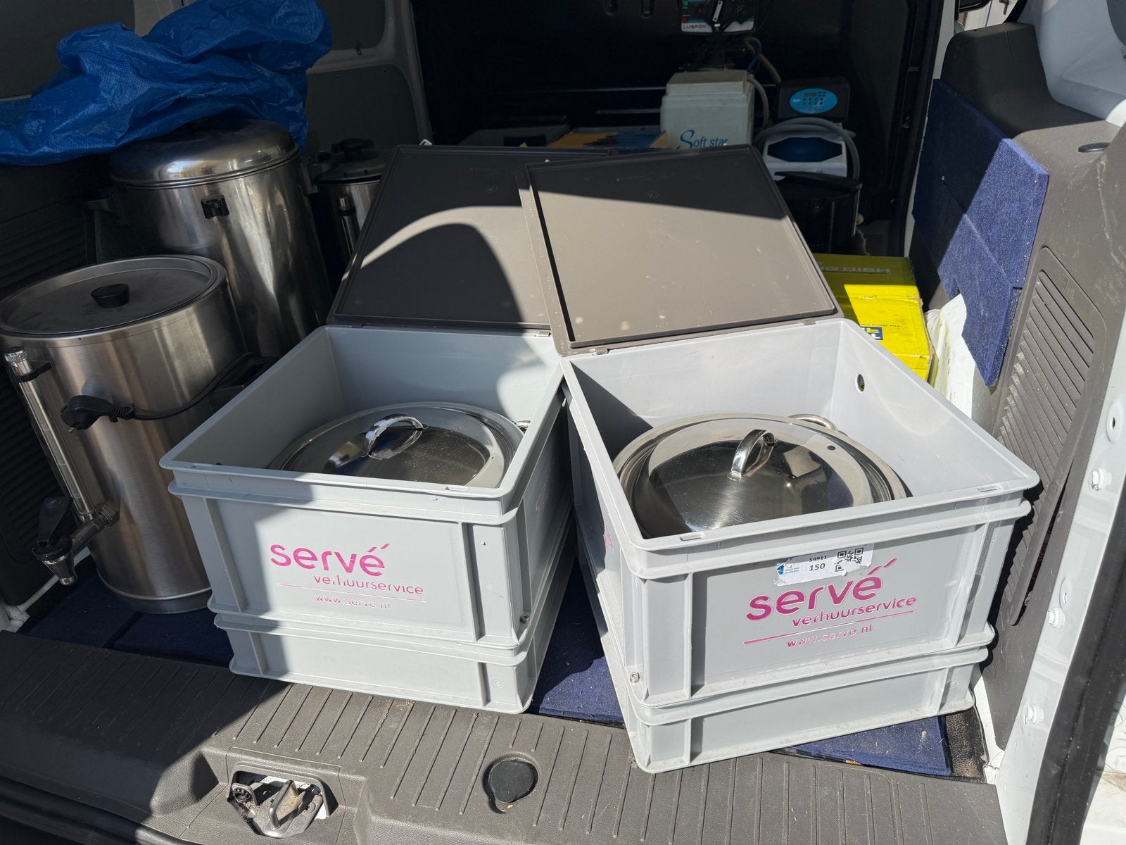 2 Ronde Chafing Dishes in Handige Krat - Horeca/Partyverhuur, Ophalen, Gebruikt