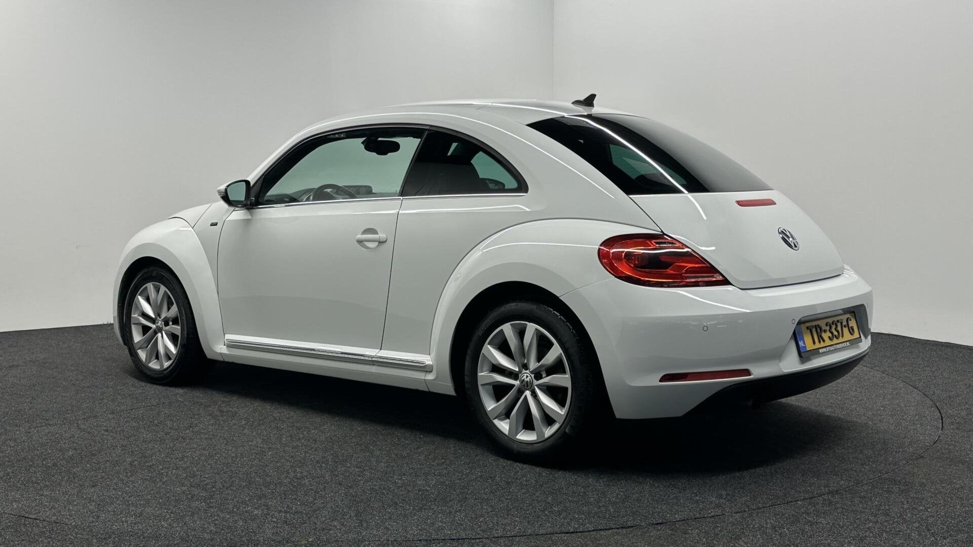 Volkswagen Beetle 1.2 TSI Exclusive Series LEER NAVI CRUISE, Auto's, Voorwielaandrijving, Gebruikt, Met garantie (alle), 4 stoelen
