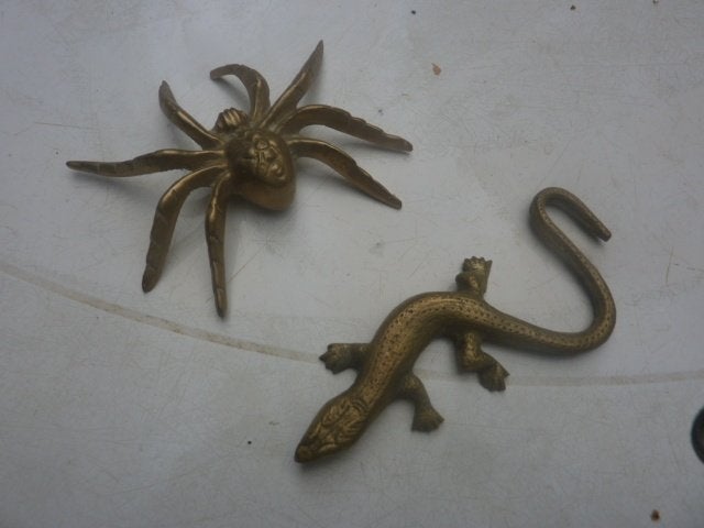 koperen salamander + spin voor een worteldoek, Ophalen of Verzenden, Gebruikt, Dier