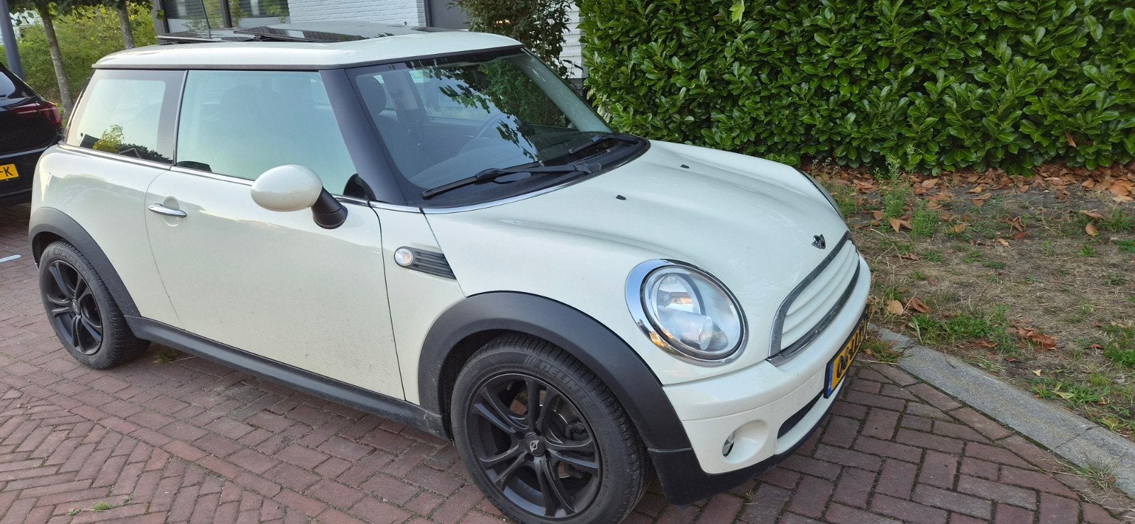 MINI One 1.6 | Pano | Navi | Airco | APK 06-2027, Auto's, Voorwielaandrijving, 74 pk, 4 cilinders, Airconditioning