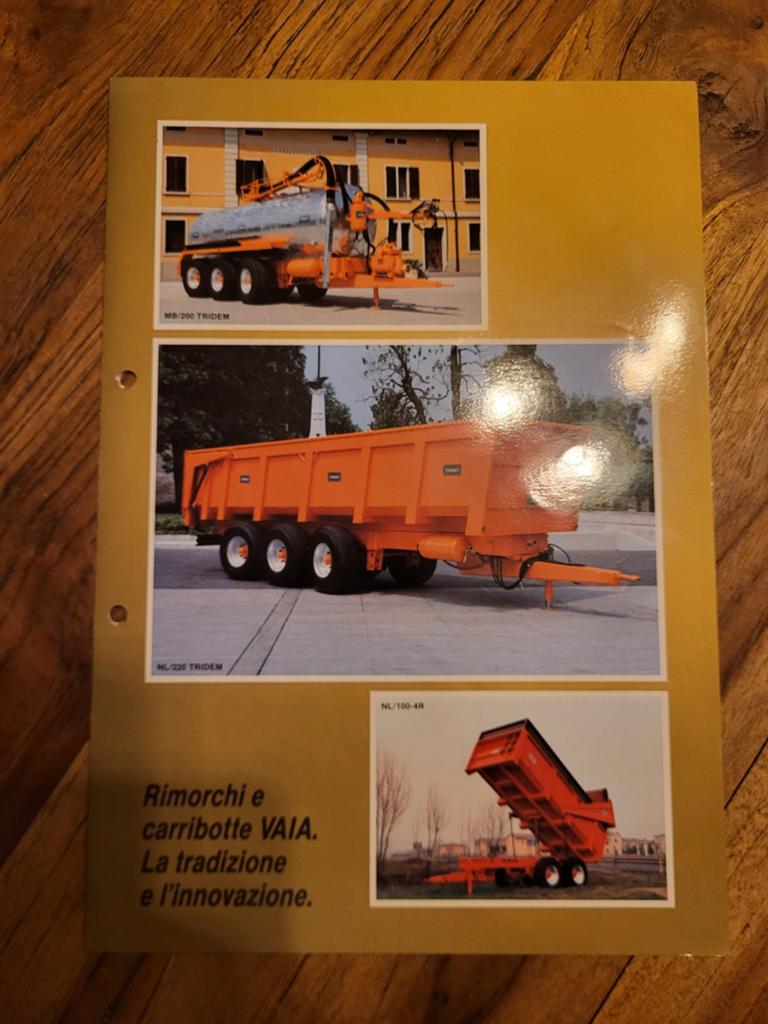 tractor folder VAIA trailers, Boeken, Catalogussen en Folders, Ophalen of Verzenden, Zo goed als nieuw, Folder