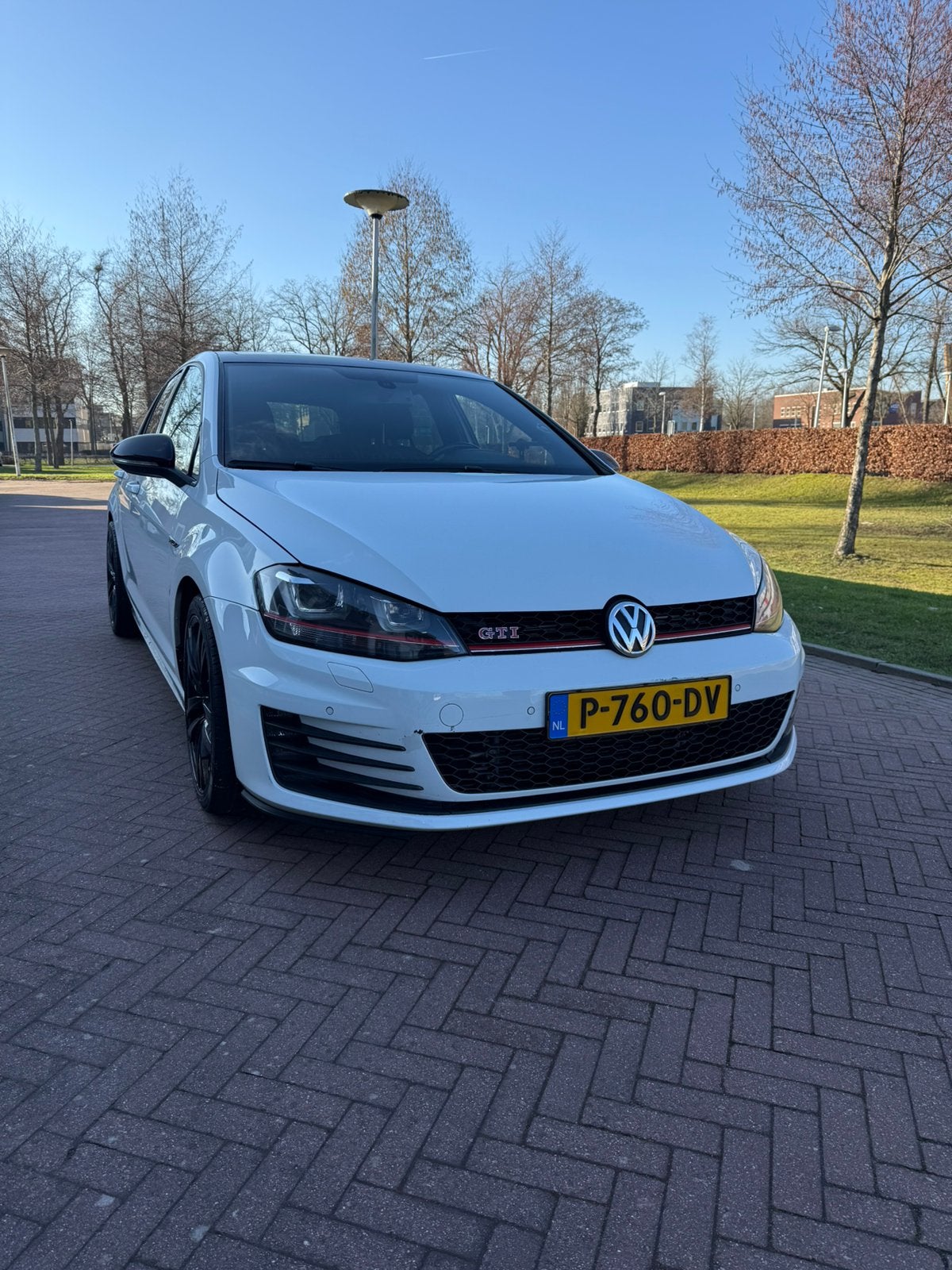 Volkswagen Golf 2.0 TSI 162KW 5D 2013 Wit, Auto's, Volkswagen, Voorwielaandrijving, 4 cilinders, 1984 cc, Alcantara