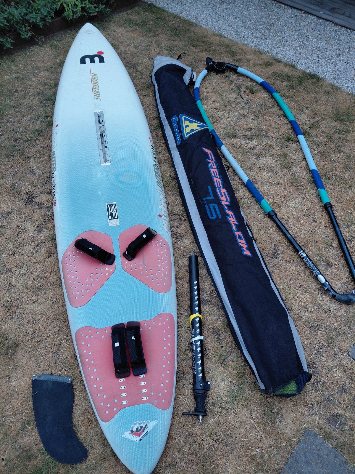 surf Mistral Shredder + Gaastra 7.5m2, Ophalen, Gebruikt, 250 tot 300 cm, Complete set