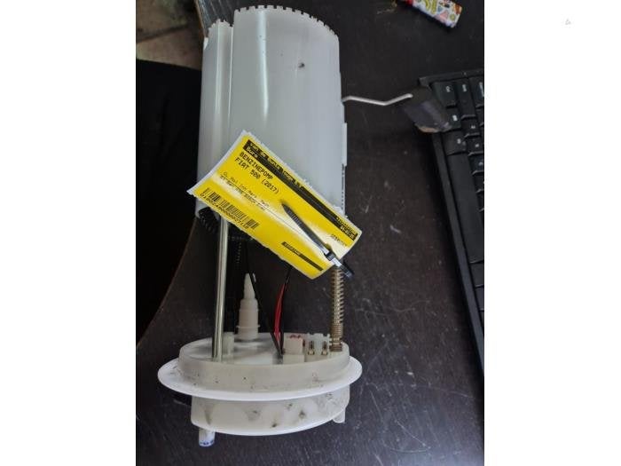 Benzinepomp van een Fiat 500, Gebruikt, -, -, Fiat