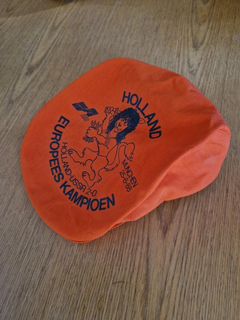 Oranje Pet Nederlands Voetbal Elftal EK 1988, Verzamelen, Ophalen of Verzenden, Zo goed als nieuw, Overige binnenlandse clubs