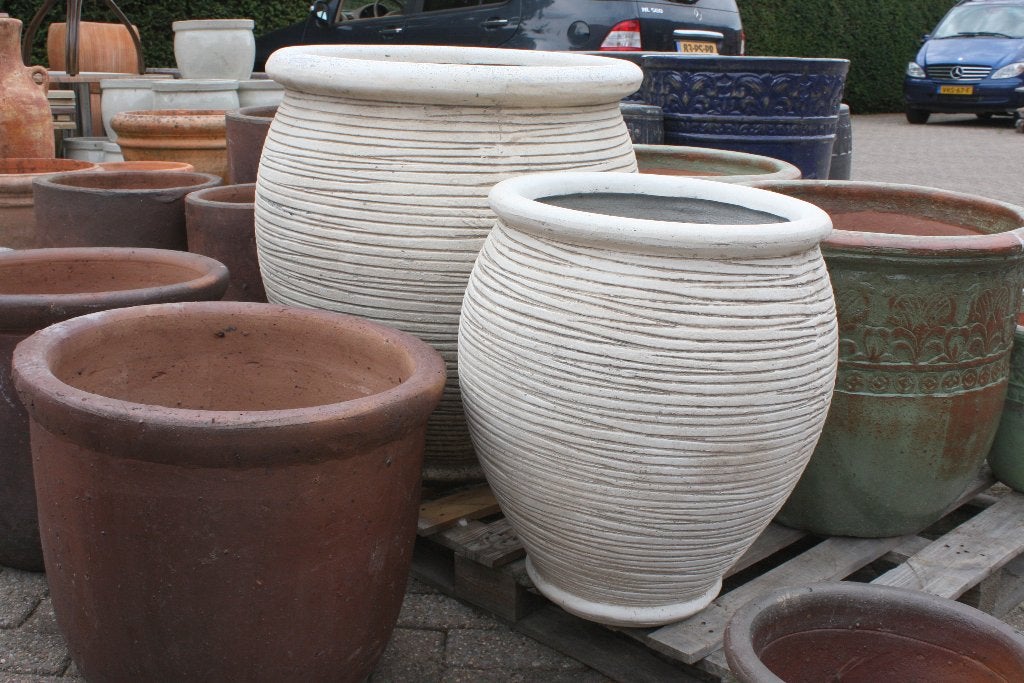Mooie grote ronde bloempotten buikpot clayfibre wit 2 maten