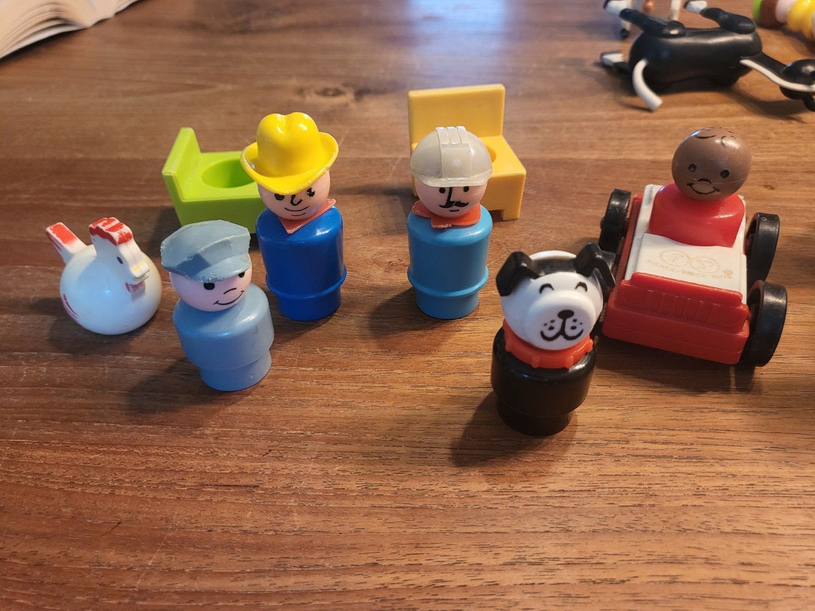 Vintage Fisher Price Little People figuren en auto, Ophalen of Verzenden, Gebruikt, Speelset