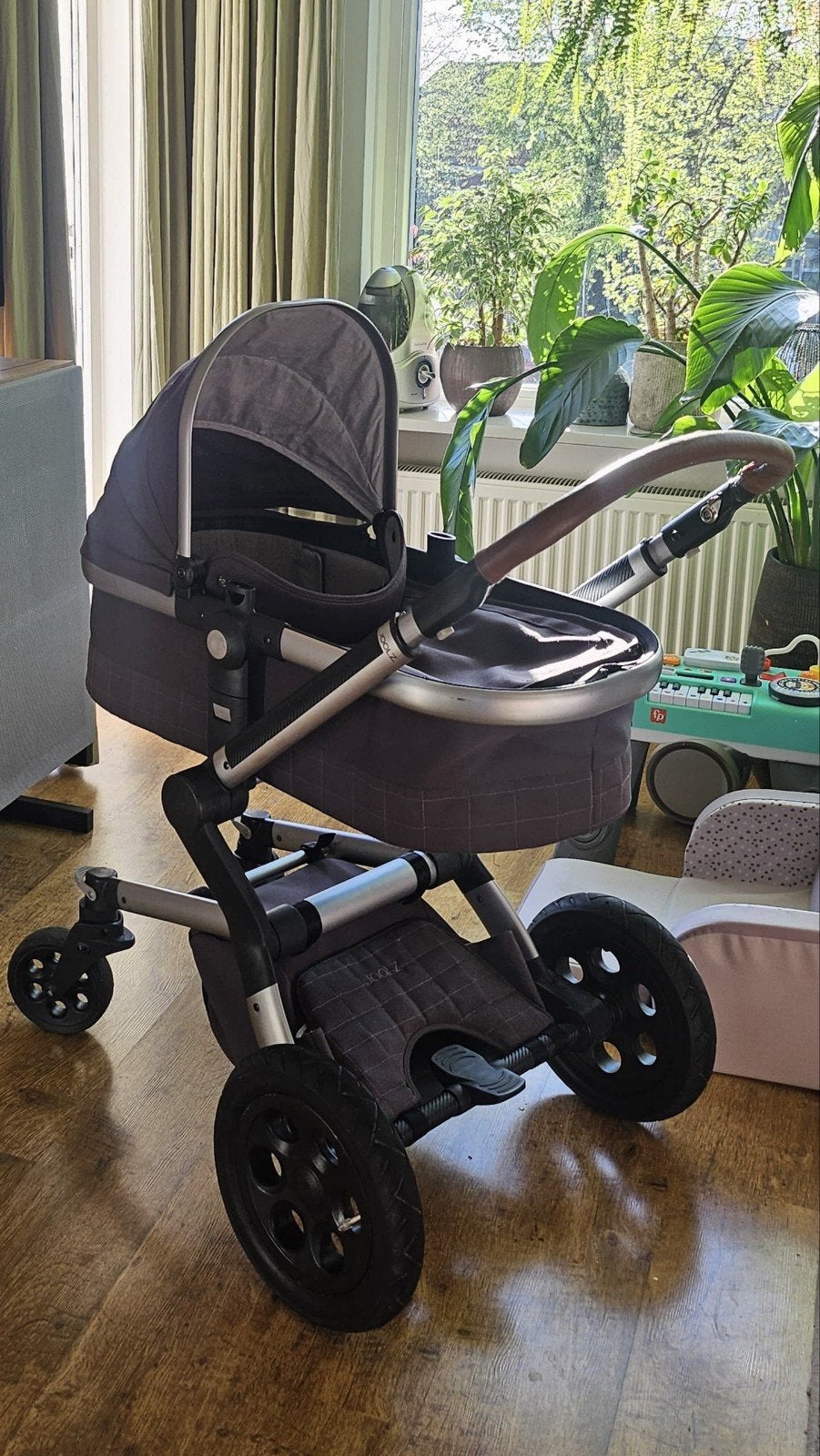 Joolz Day kinderwagen met reiswieg en voetenzak, Kinderen en Baby's, Kinderwagens en Combinaties, Ophalen