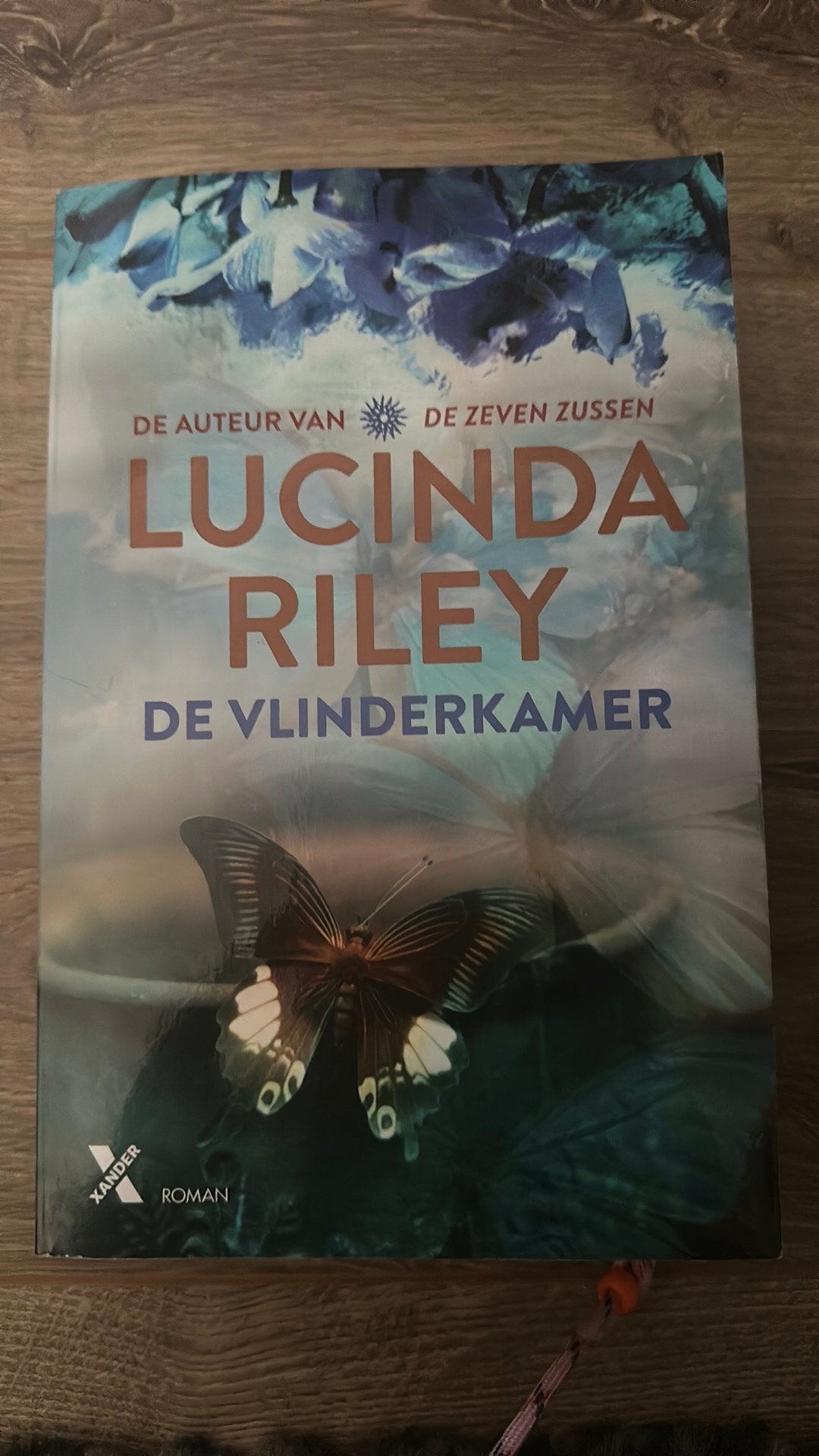 Lucinda Riley - De vlinderkamer, Ophalen of Verzenden, Zo goed als nieuw, Lucinda Riley
