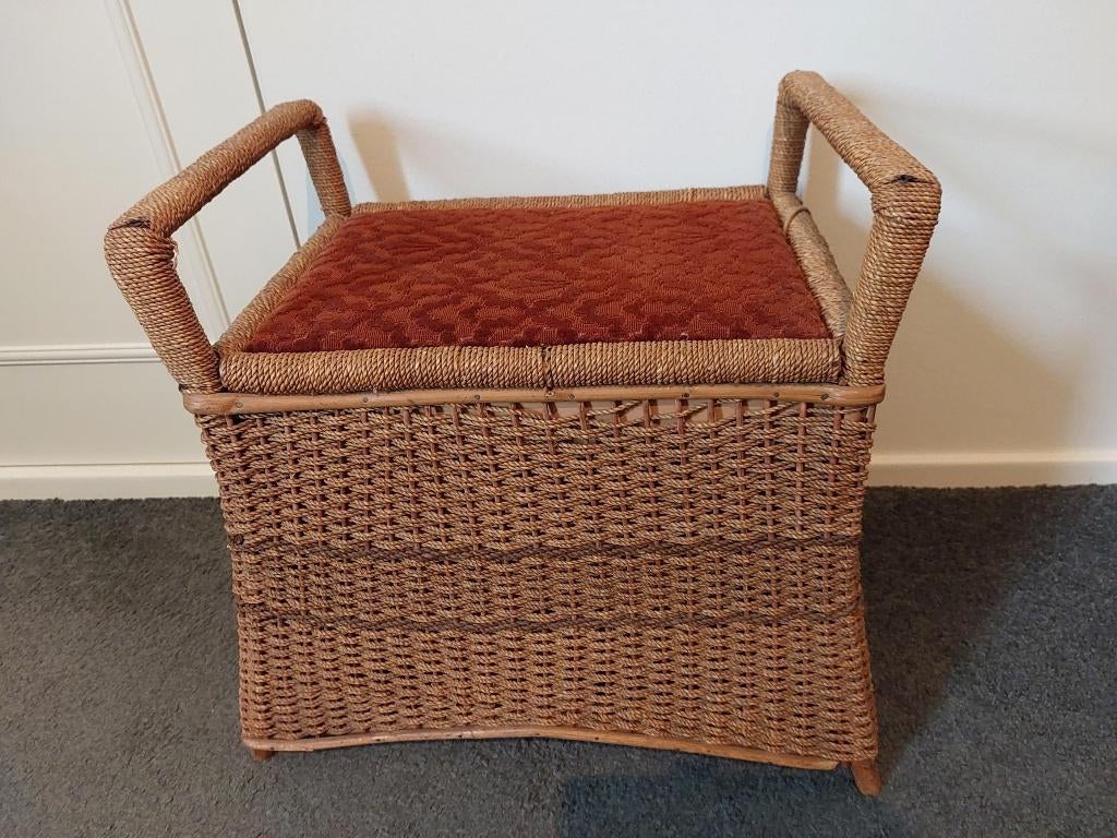 Voetenbankje met opbergruimte, Minder dan 50 cm, Gebruikt, Minder dan 50 cm, Ophalen of Verzenden