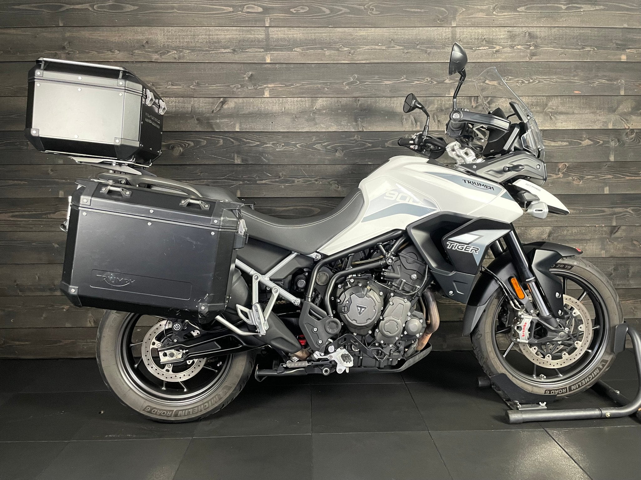 Triumph TIGER 900 GT PRO (bj 2022), 888 cc, Bedrijf, Meer dan 35 kW, Toermotor
