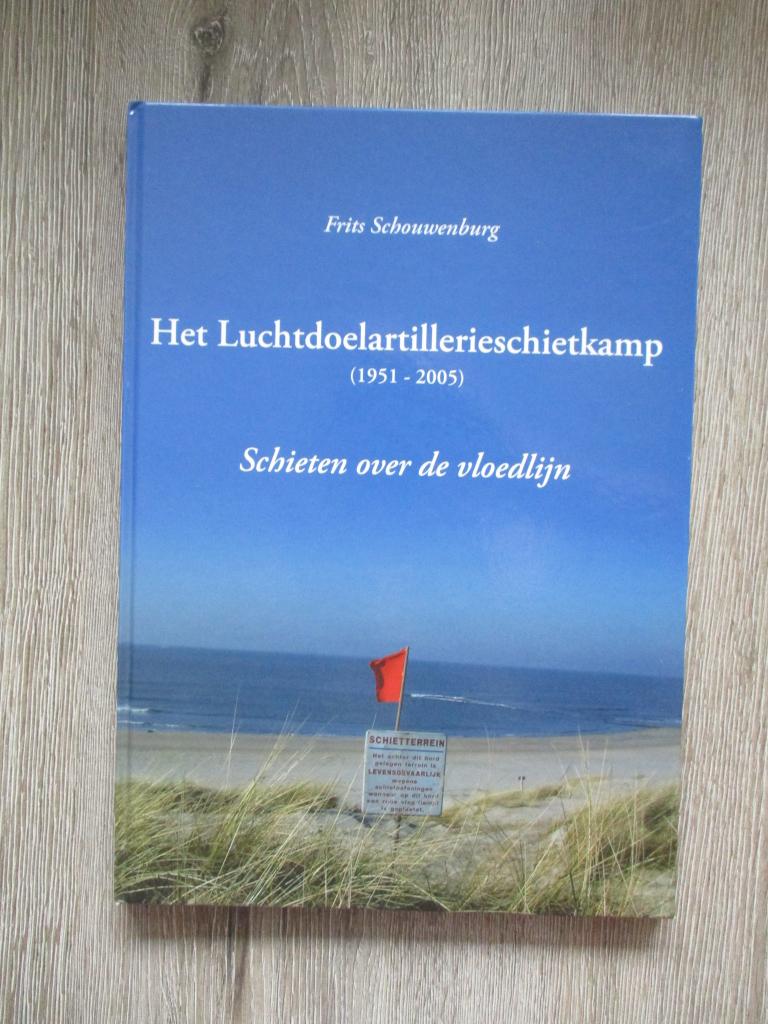 Schieten over de vloedlijn. Het luchtdoelartillerieschietk, Boeken, Ophalen of Verzenden, Tweede Wereldoorlog, Gelezen, Overige onderwerpen