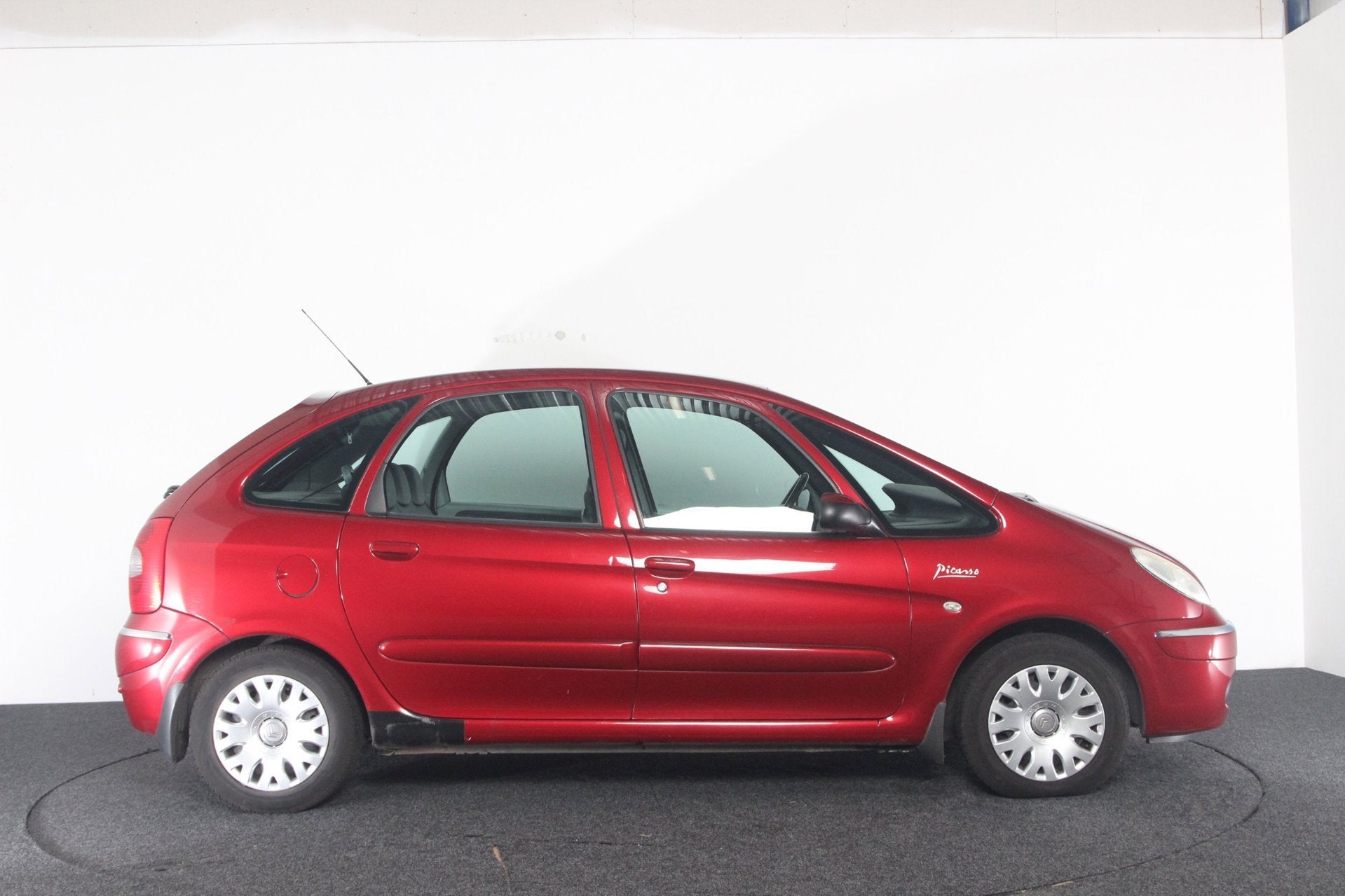 Citroen Xsara Picasso 1.6i-16V Image, Auto's, Voorwielaandrijving, Stof, 4 cilinders, Handgeschakeld