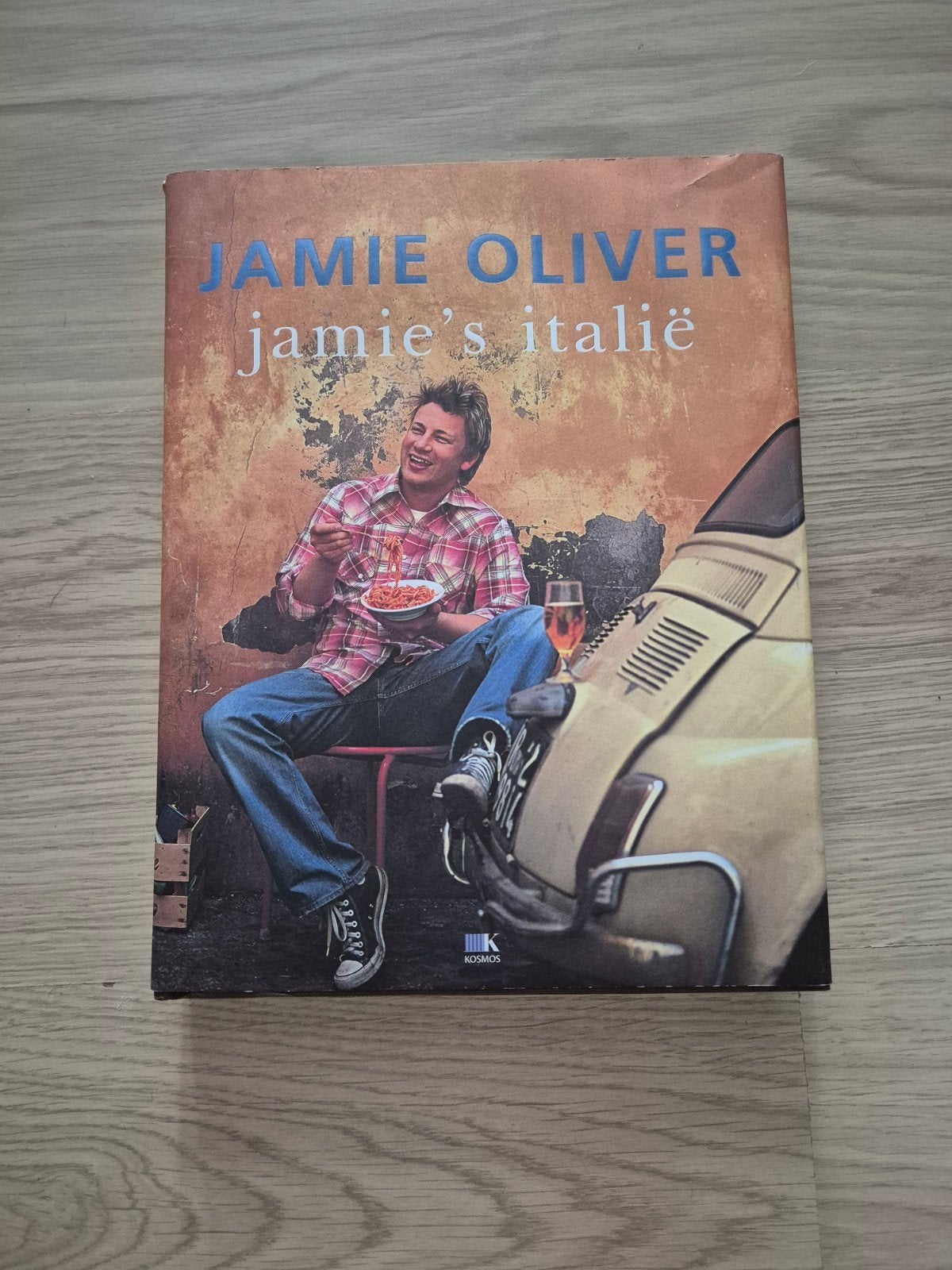 Jamie Oliver - Jamie's Italië kookboek, Boeken, Ophalen of Verzenden, Zo goed als nieuw, Italië