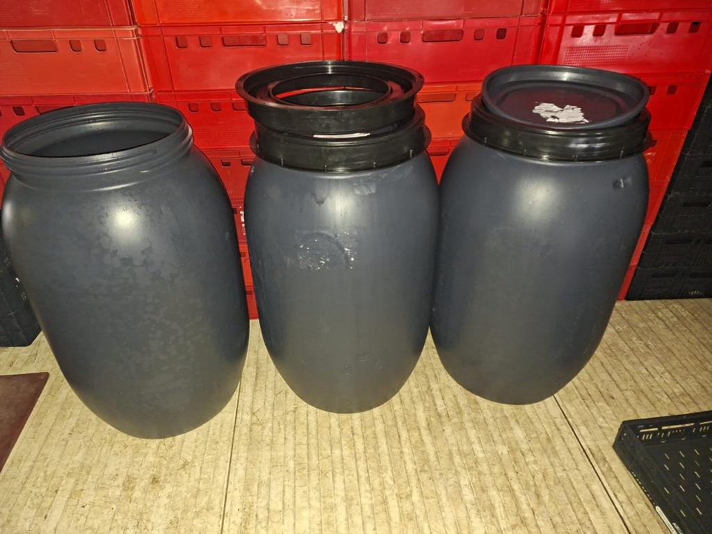 Regenton met schroefdesel, 150 liter of meer, Ophalen