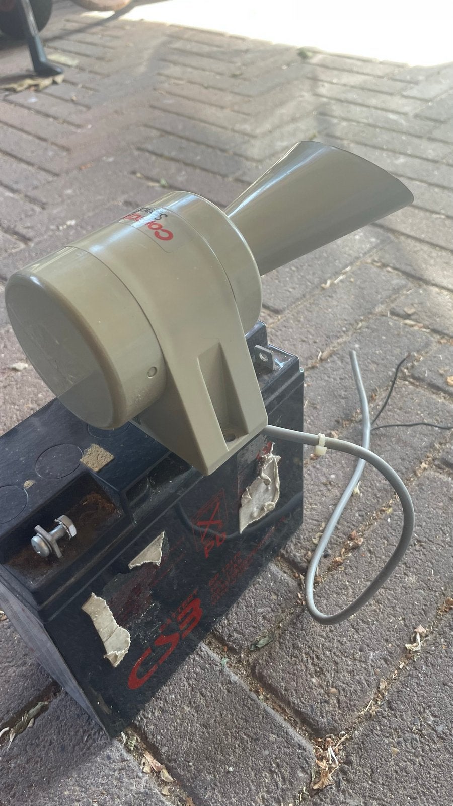 12V Accu met luchthoorn - ideaal voor skelter of alarm, Ophalen, Gebruikt