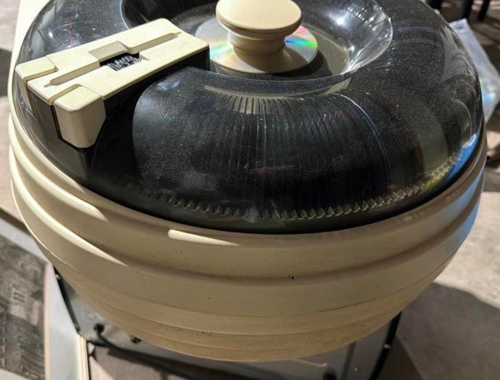 Originele Tombox uit de vintage tijd, Ophalen