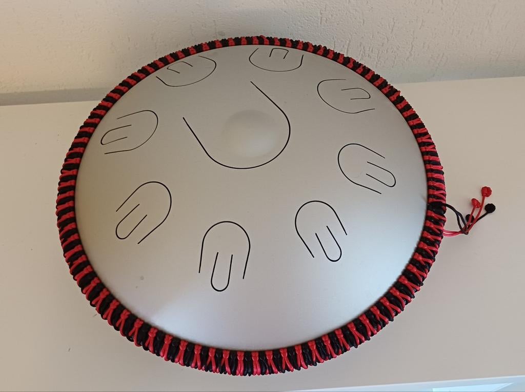 Hluru handpan / tongue drum (9 noten, D mineur), Ophalen of Verzenden, Zo goed als nieuw, Melodische percussie