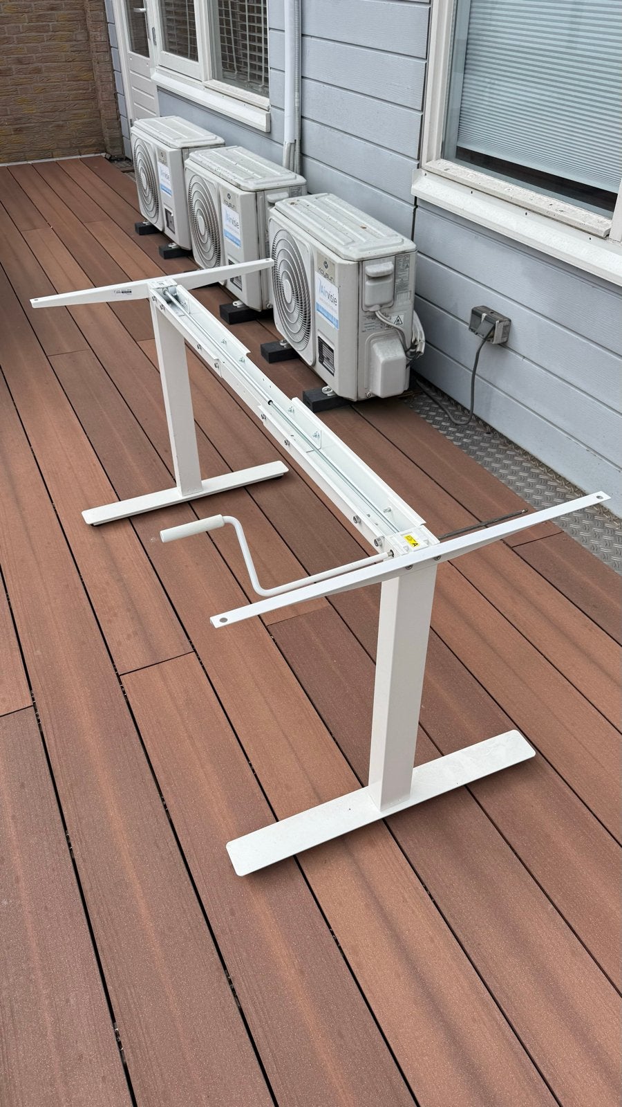 IKEA Zit-sta onderstel voor bureau, Huis en Inrichting, Bureaus, Gebruikt, Zit-sta bureau, IKEA, Metaal, Wit, In hoogte verstelbaar