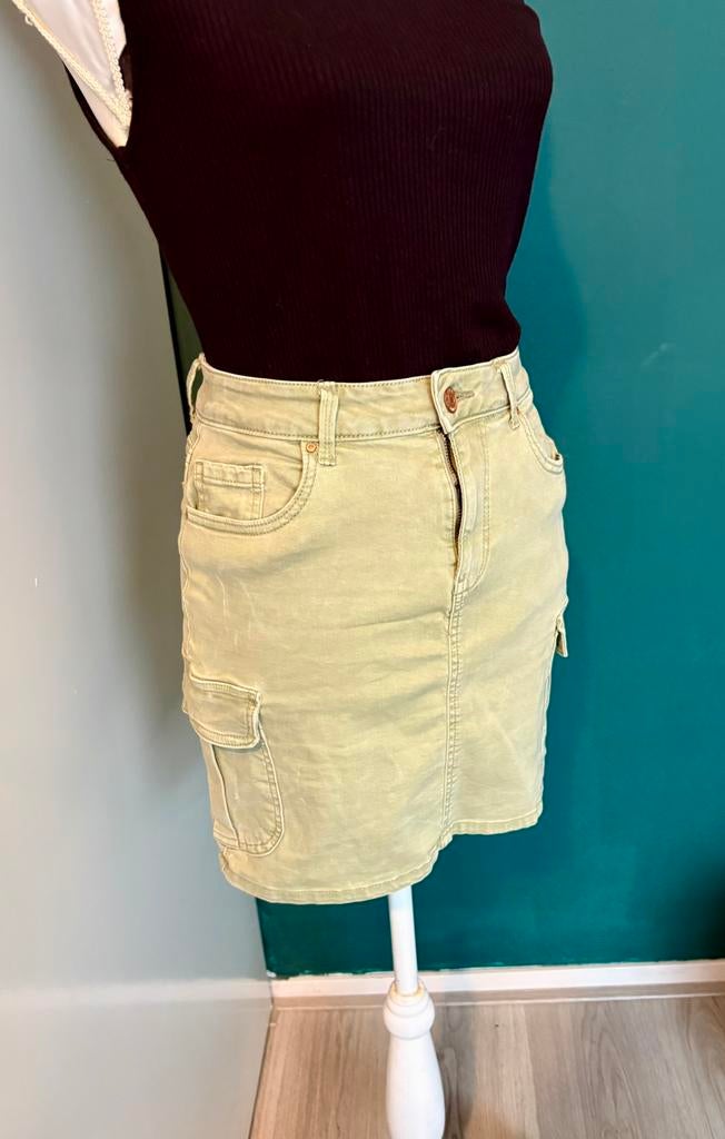 Trendy ONLY Cargo Mini-rok – Salie groen, Kleding | Dames, Ophalen of Verzenden, Zo goed als nieuw, Maat 36 (S), Boven de knie