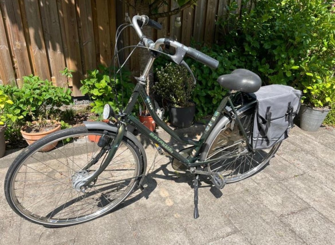 Batavus Damesfiets met fietstas. Teab., Ophalen, Gebruikt