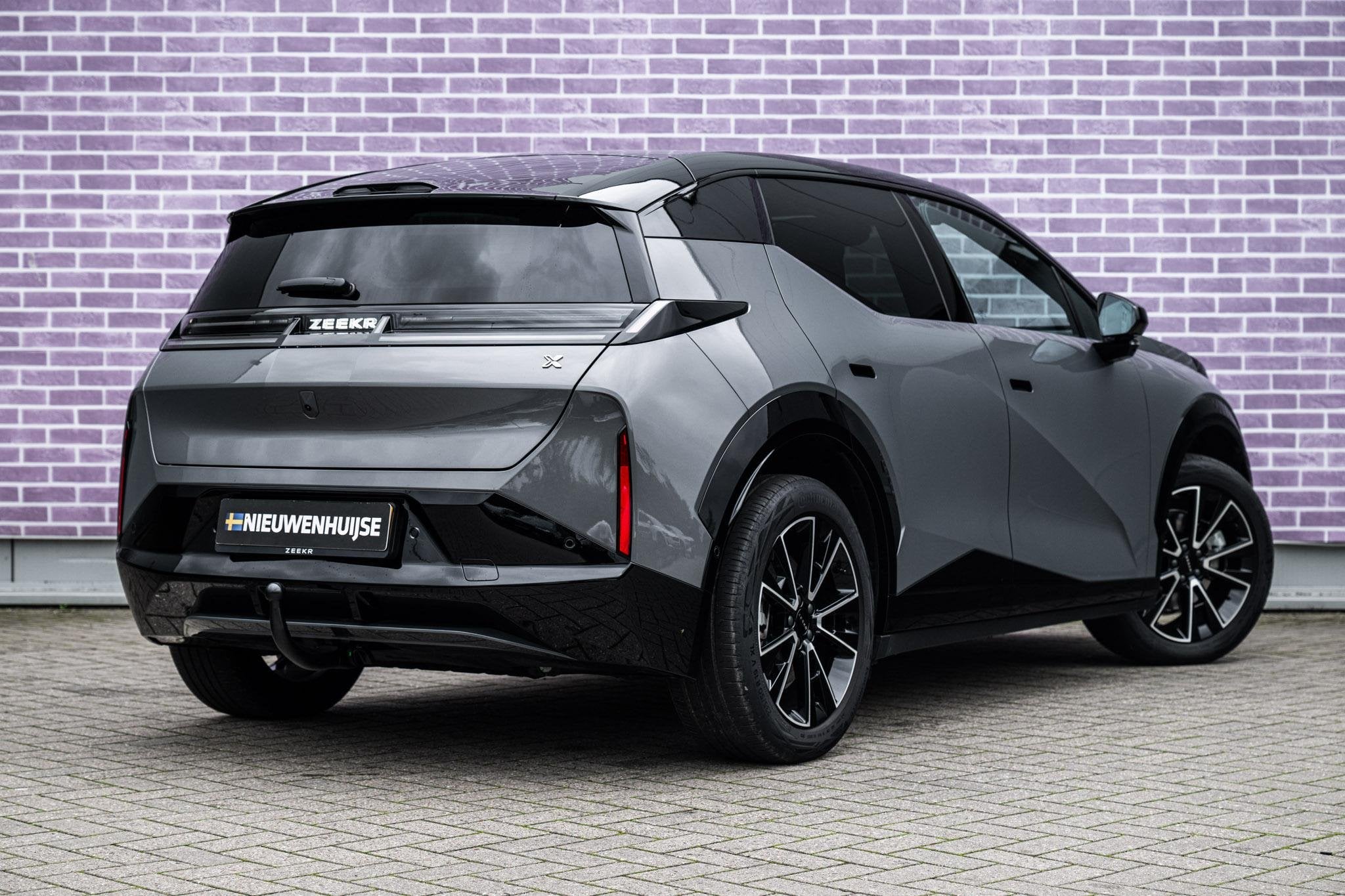 ZEEKR X RWD Long Range 69 kWh | Warmtepomp | Two-Tone | Pano, Auto's, 12 maanden, Gebruikt, Zwart, Origineel Nederlands