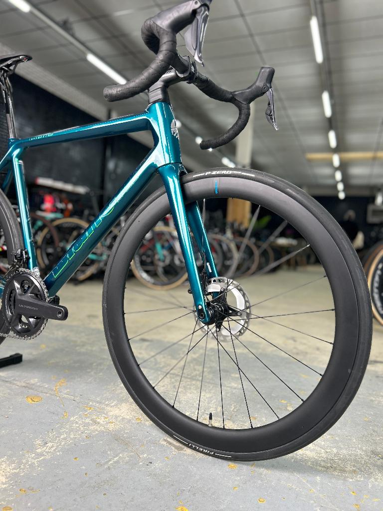 Bianchi Specialissima CV Di2 Carbon Racefiets, Ophalen, Zo goed als nieuw, Overige typen