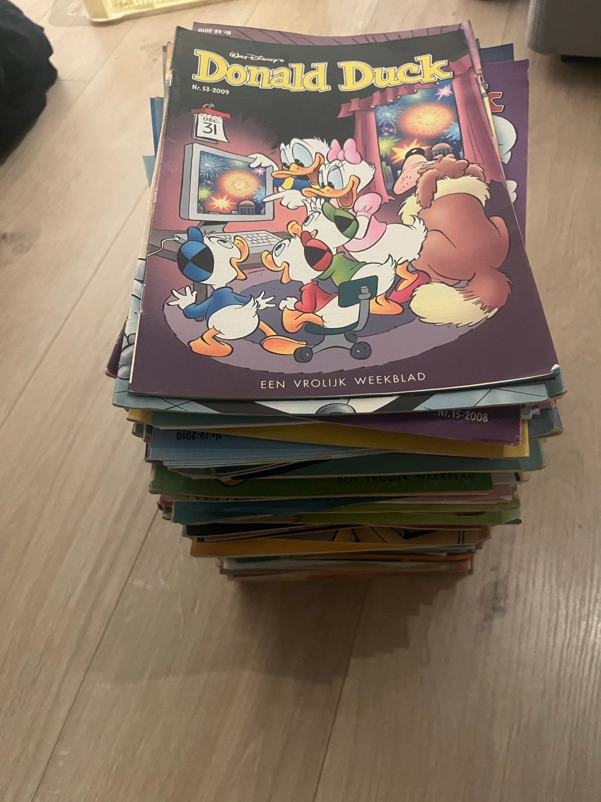 Grote stapel Donald Duck weekbladen (2008-2010), Meerdere stripboeken, Ophalen of Verzenden, Gelezen