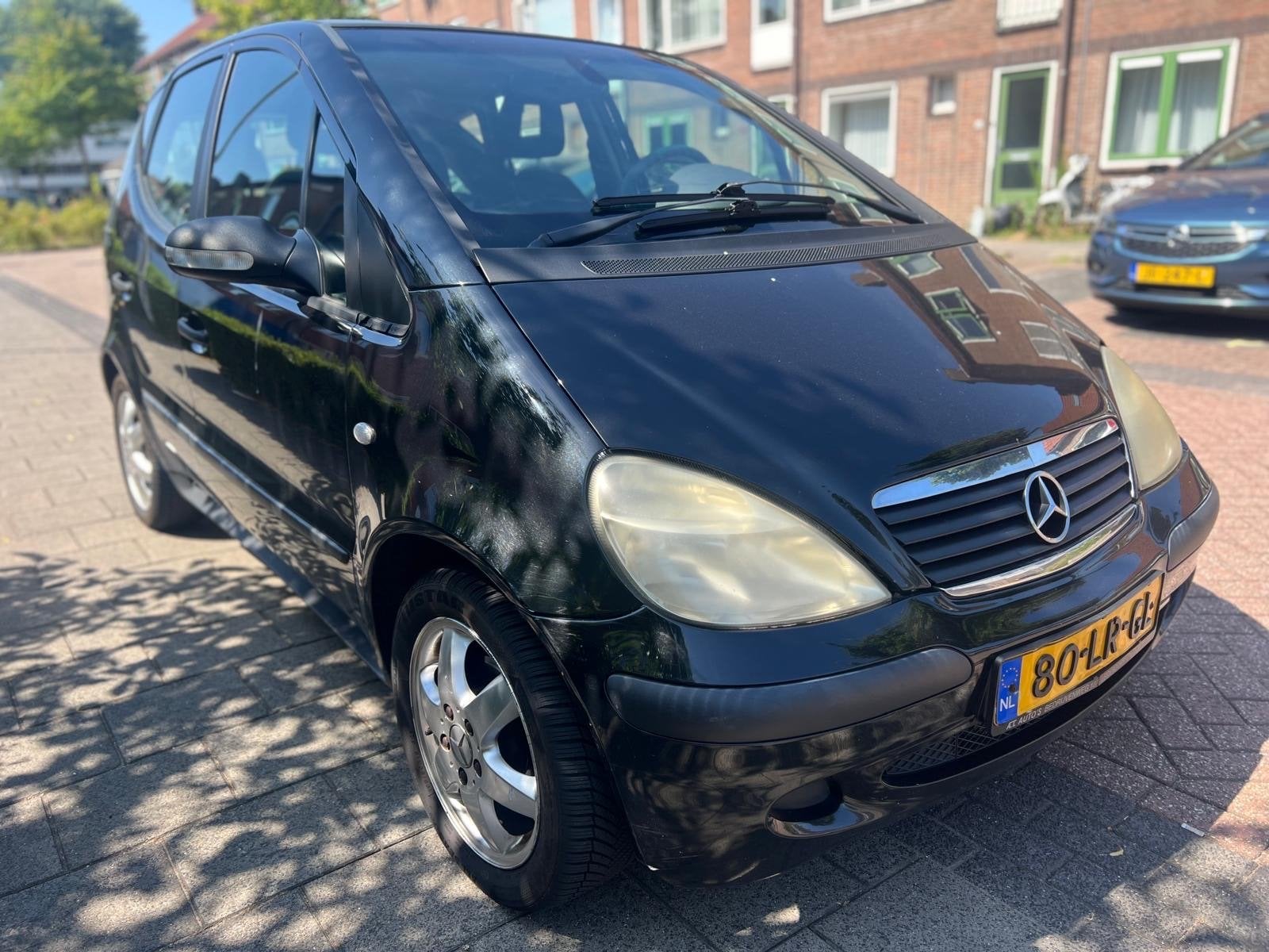 Mercedes-Benz A-Klasse A140 AUTOMAAT/AIRCO (IJSKOUD)/NAP, 40 €/maand, 400 kg, Zwart, Origineel Nederlands
