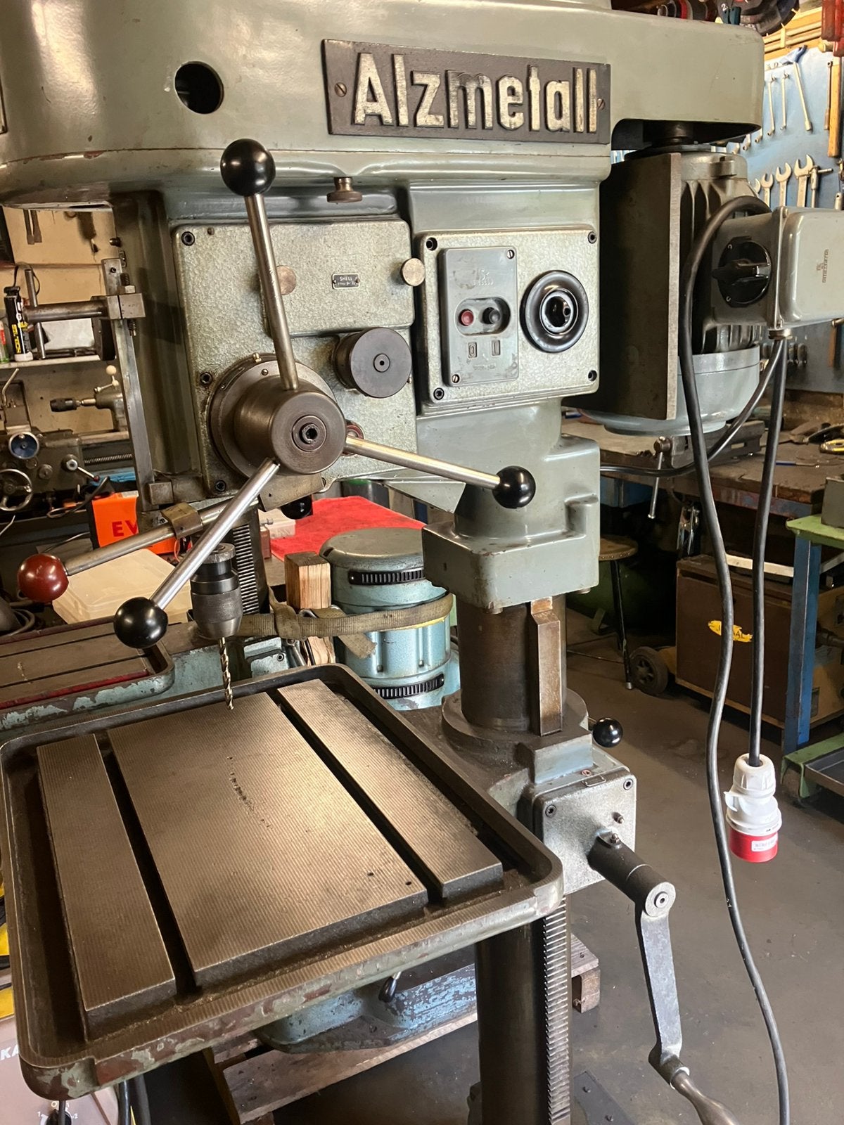 Alzmetall, Ophalen of Verzenden, Gebruikt, Kolomboormachine