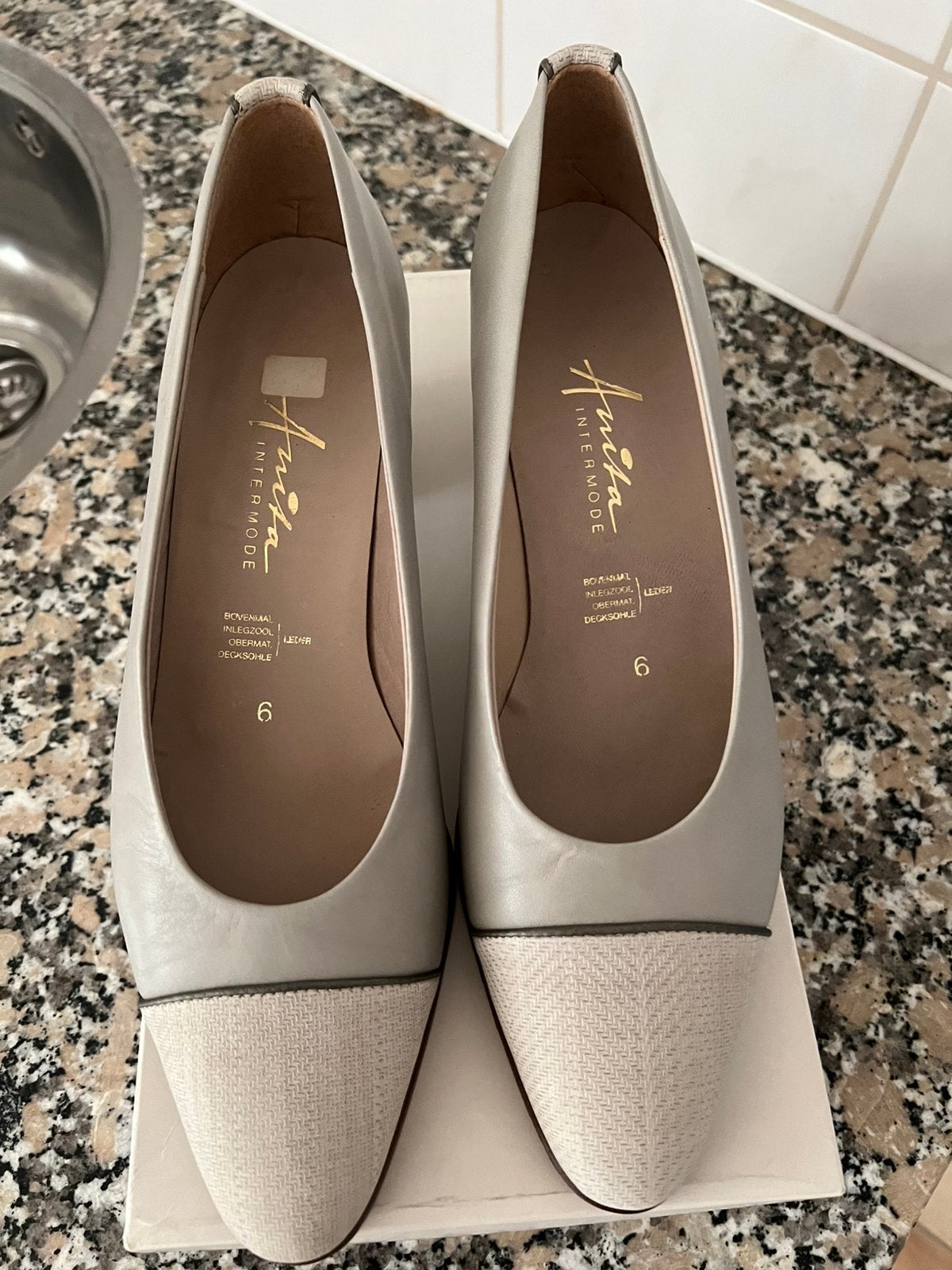 Anita pumps maat 6, 39 nieuw Echt leer, Schoenen met lage hakken, Beige, Nieuw, Ophalen of Verzenden