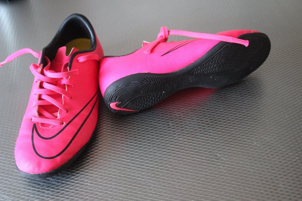 nike mercurial roze, Meisje, Sportschoenen, Ophalen of Verzenden, Zo goed als nieuw