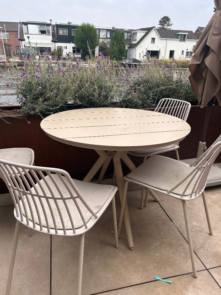 Sklum ronde tafelset Valerie, Ophalen, 4 zitplaatsen, Gebruikt, Aluminium