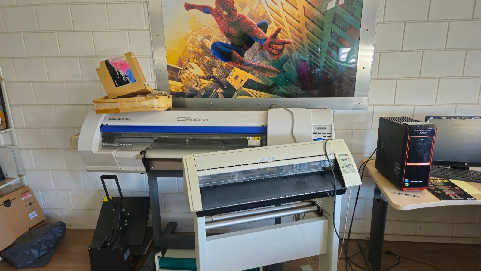 2 Roland printer/plotters + hittepers + foliepartij, Computers en Software, Printers, Ophalen, Gebruikt, Roland, Kleur printen
