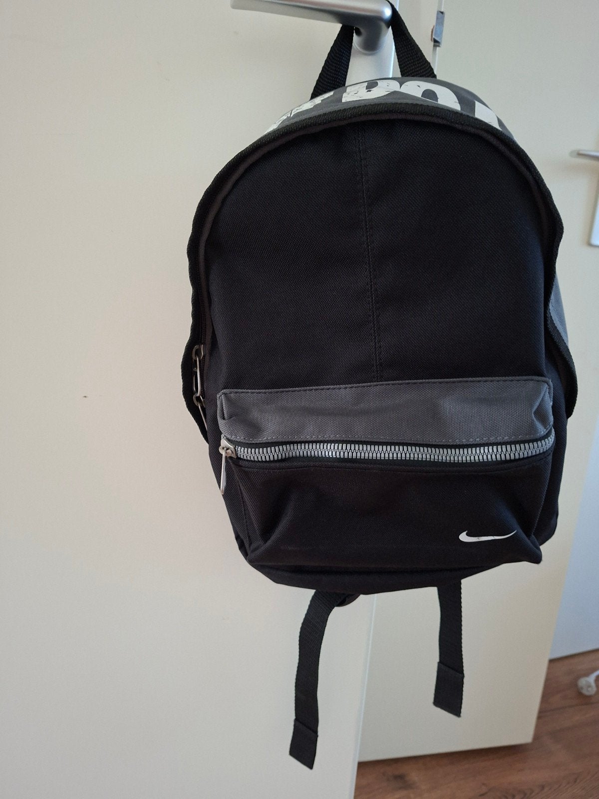 Nike rugtas - Zo goed als nieuw, Sieraden, Tassen en Uiterlijk, Tassen | Rugtassen, Overige merken, Ophalen of Verzenden, 30 tot 45 cm